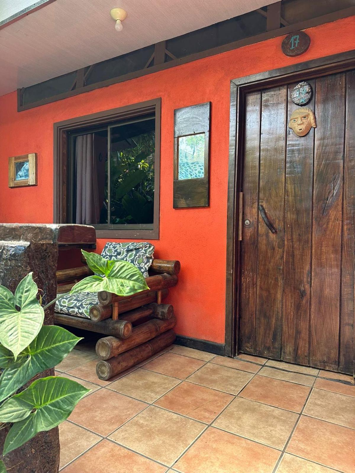 Kaya's Place&Playa Negra Brewing Beachfront Hotel Puerto Viejo de Talamanca Bagian luar foto