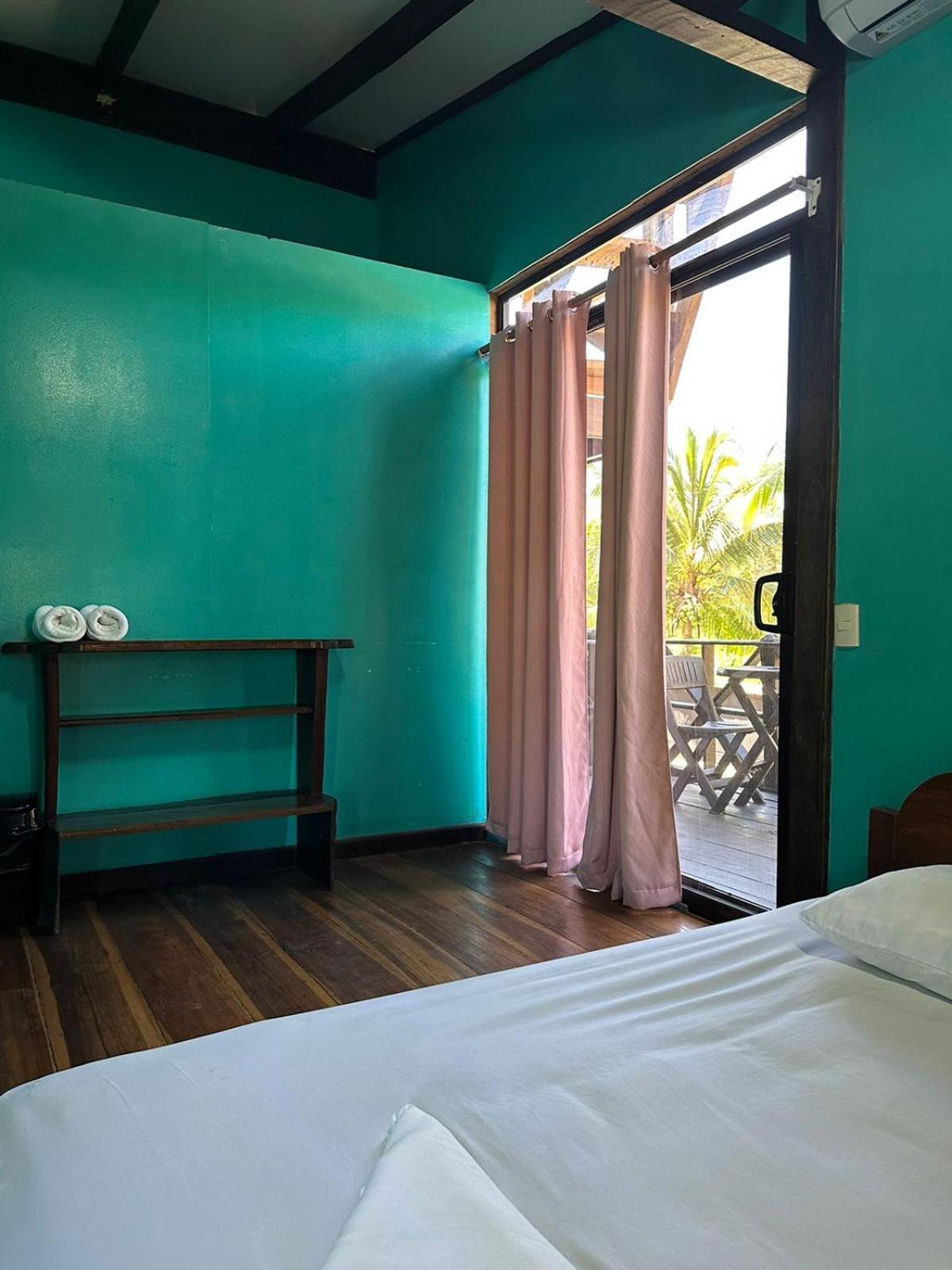 Kaya's Place&Playa Negra Brewing Beachfront Hotel Puerto Viejo de Talamanca Bagian luar foto