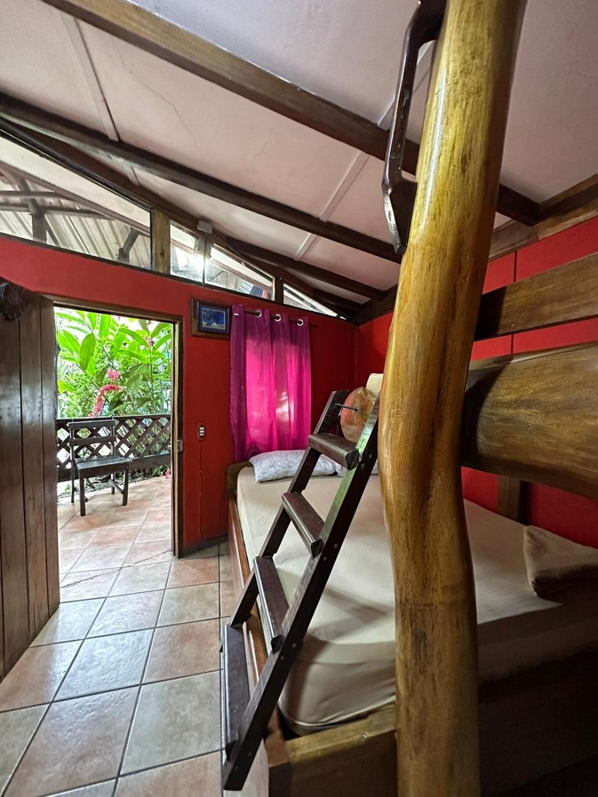 Kaya's Place&Playa Negra Brewing Beachfront Hotel Puerto Viejo de Talamanca Bagian luar foto